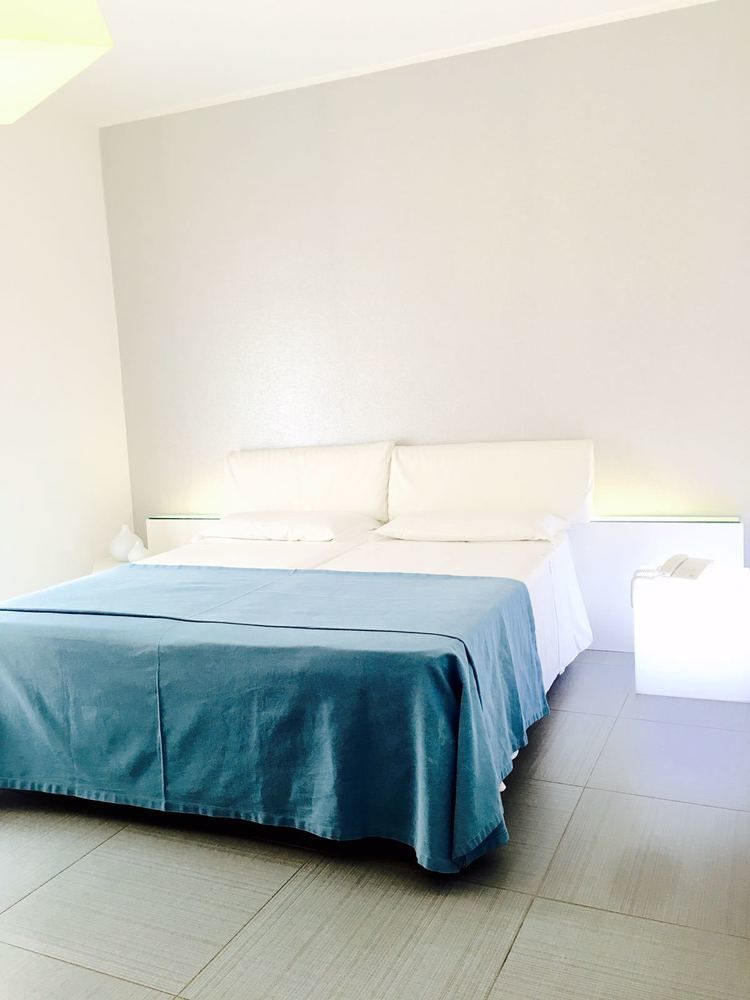 Palazzo Tritone & Abagnale Bed and breakfast 3*
