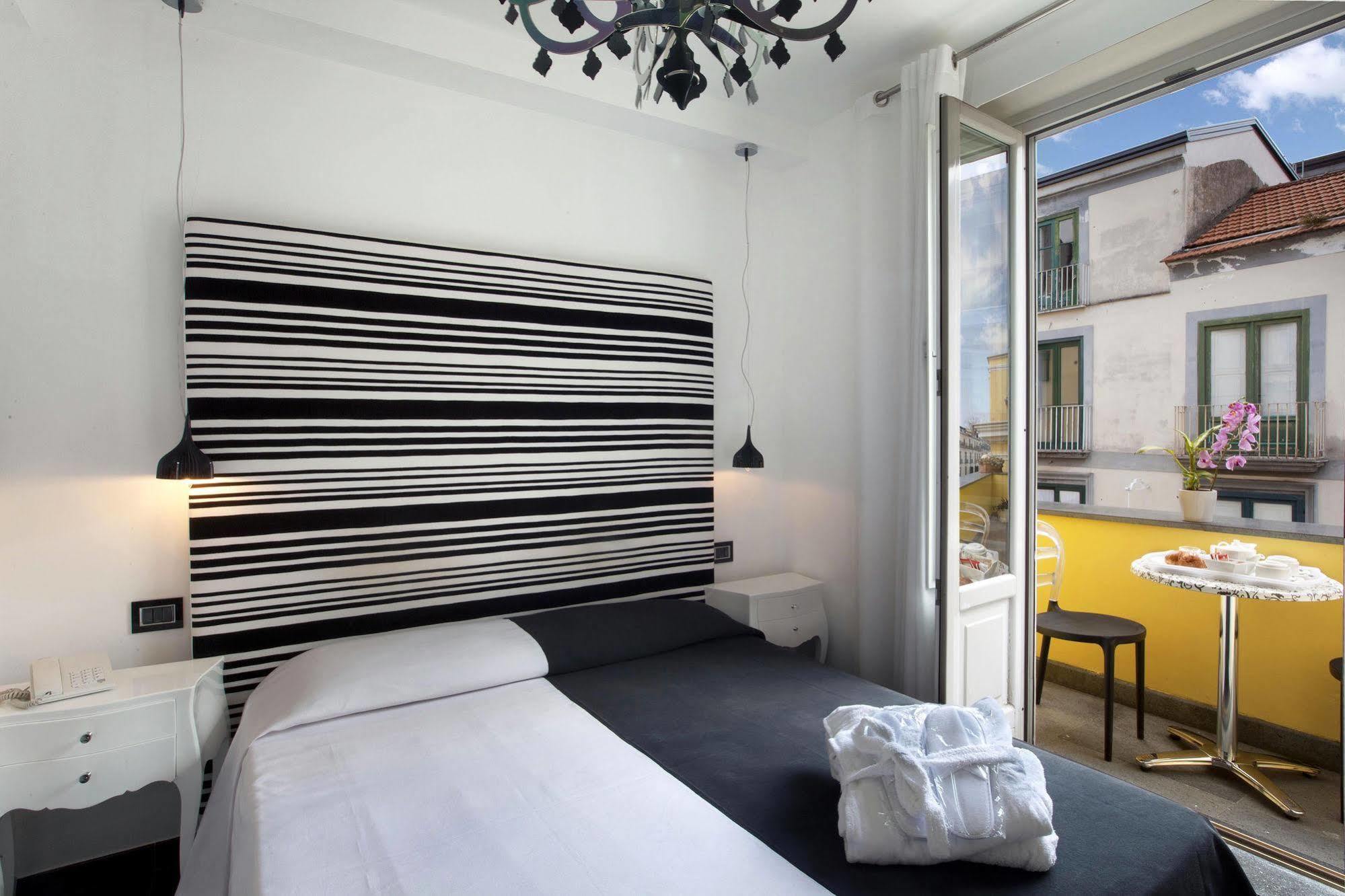 Bed and breakfast Palazzo Tritone & Abagnale 3*