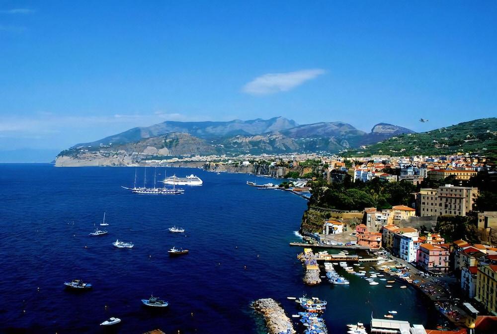 Palazzo Tritone & Abagnale 3* Sorrent