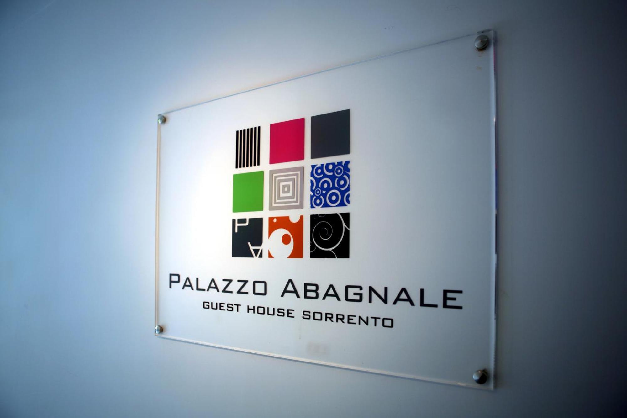 Alojamento de Acomodação e Pequeno-almoço Palazzo Tritone & Abagnale
